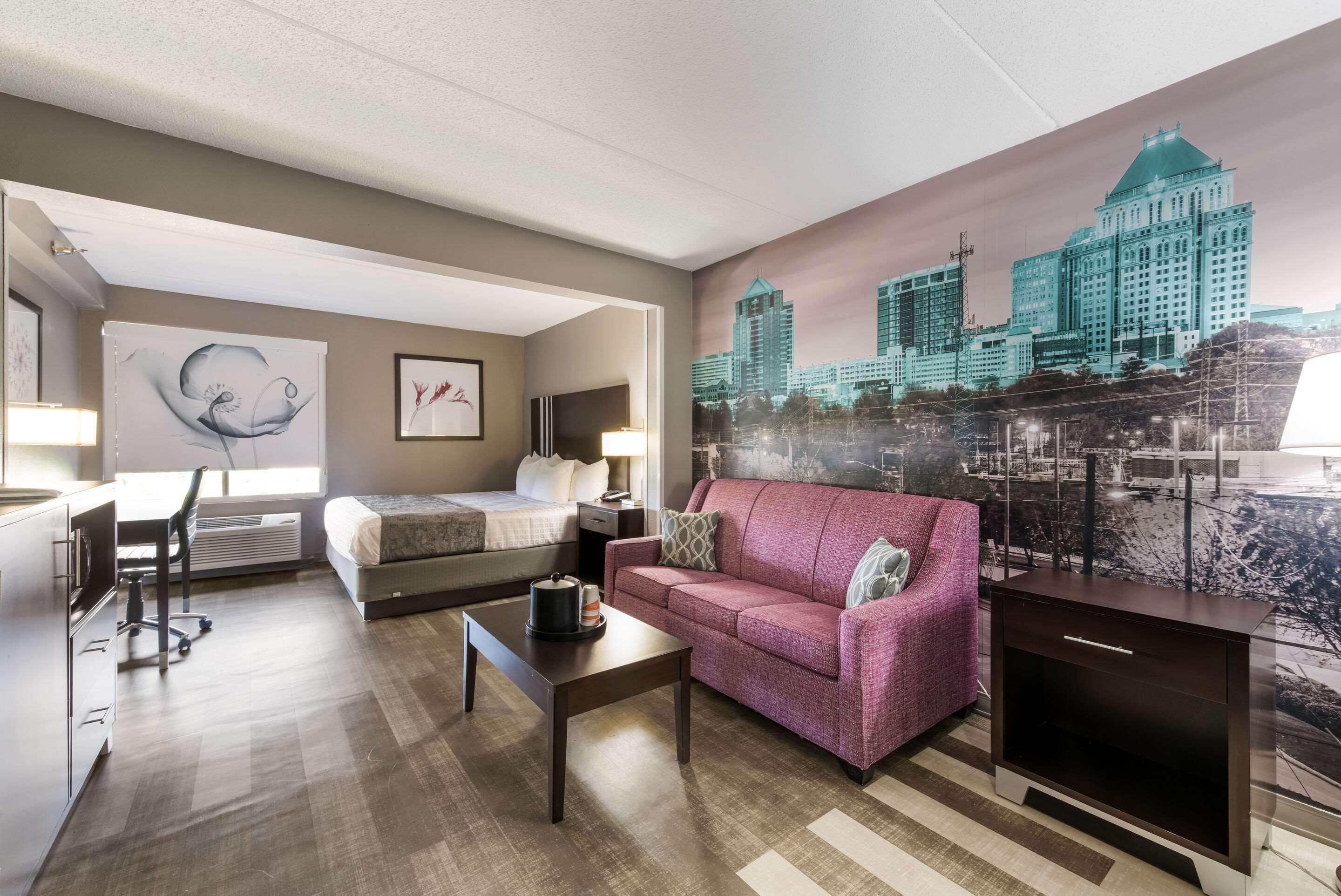 Hotel Clarion Pointe Airport Greensboro