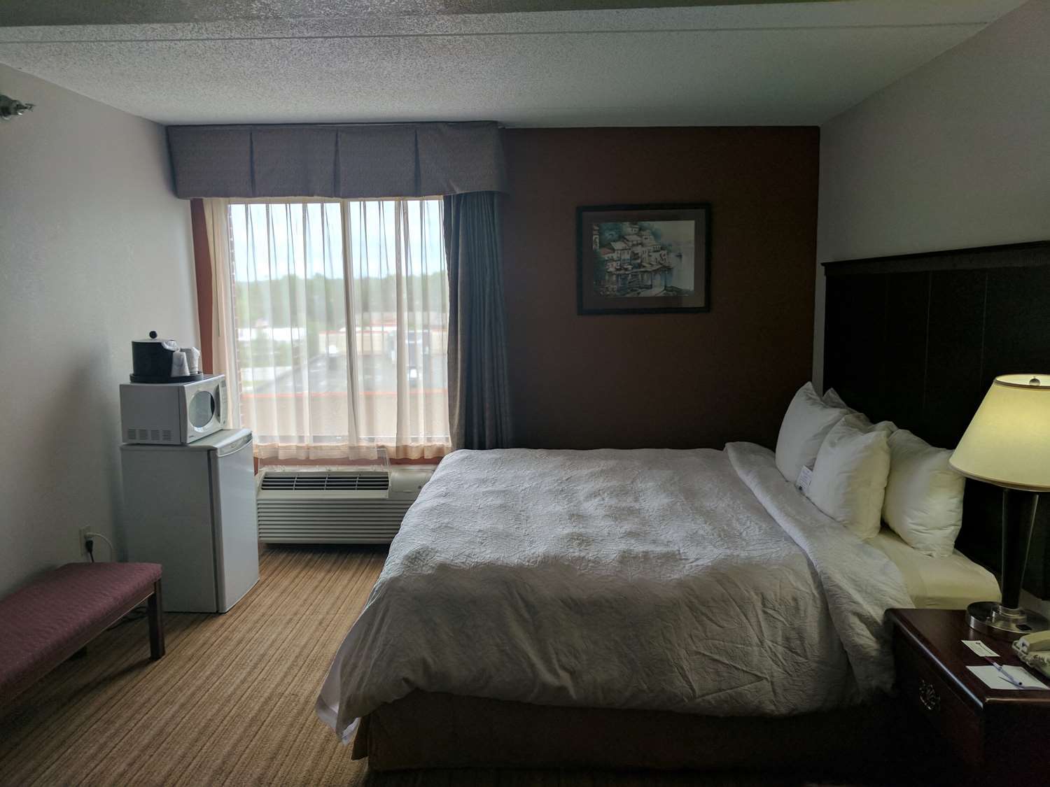 Hotel Clarion Pointe Airport 2*